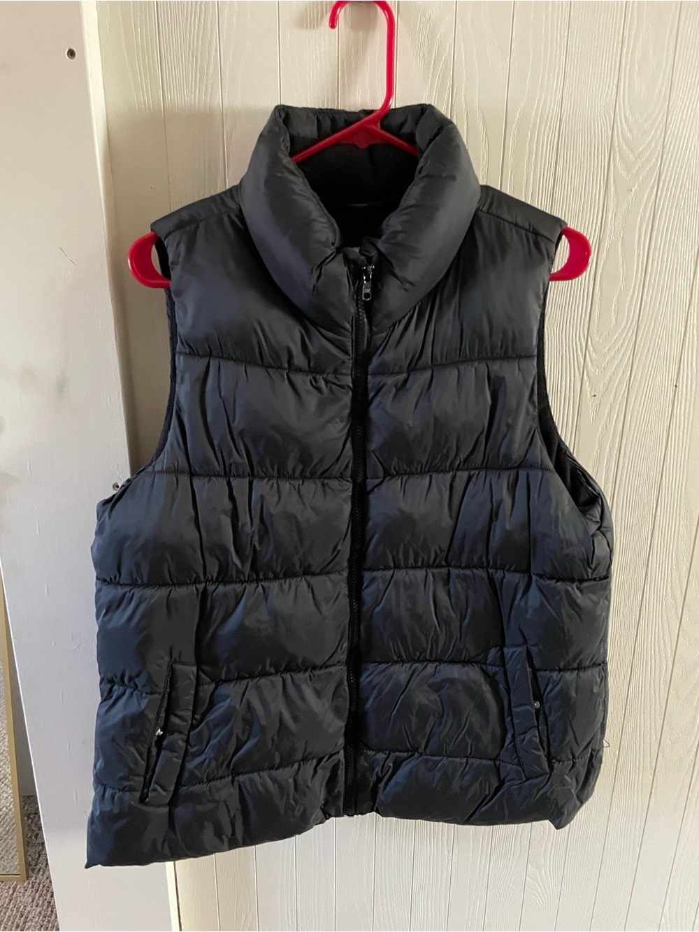 Old Navy Men's Black Quilted Puffer Vest